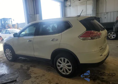 2015 Nissan Rogue S z USA, uszkodzony, nr VIN 5N1AT2MK1FC907300